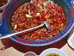 -何师傅美蛙鱼头(汉街店)