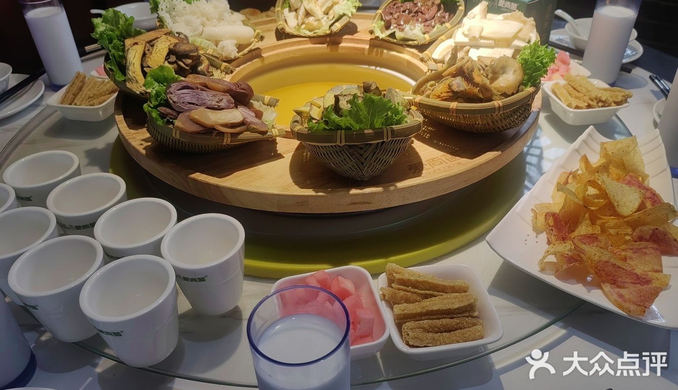 吃菌子火锅就到爱尚菌