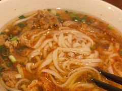 -矮子粉店1985·长沙米粉(湘春路店)