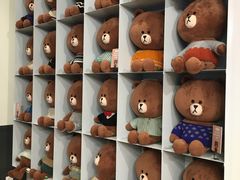 -LINE FRIENDS Garosu-gil Flagship Store