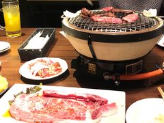 -焼肉まんぐう