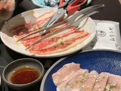 -山川小町·极番烧肉(新地假日广场店)
