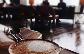 Rose Black Tea Latte