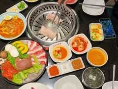 -木槿花韩式炭烤·熟成肉工坊(孙文东路店)