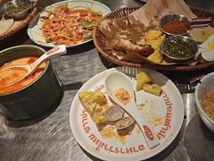 -小小集渔·泰式大排档(太古里香槟店)
