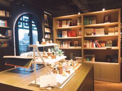 -光海书局(南京东路第一百货店)