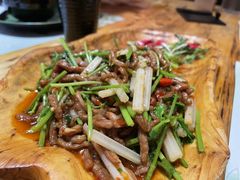 小炒黄牛肉-胡桃里乐队酒馆(鎏嘉码头店)