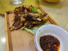-鹤乡东北菜(崮山路店)