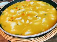 -有红鸡毛店·川菜(建设路店)