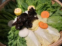 -尚尚仙·酸汤猪手·猪肚鸡火锅(华联万柳购物中心店)