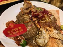 -肥肥虾庄·金牌油焖大虾(汉口城市广场店)