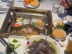 -大熊猫毛肚火锅(烟台万象汇店)