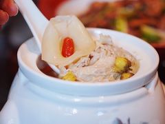胎菊肉汁清润花胶汤-五缘湾凯悦酒店·悦饗中餐厅