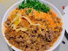 番茄牛肉粒浇饭-海底捞火锅(让胡路万达店)