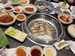 -草家酱蟹炭火烤肉店(珲春南路一店)