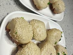 -小杨生煎(金山百联购物中心3楼店)