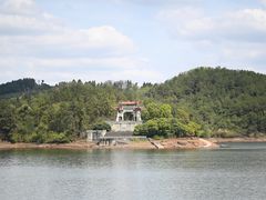 -华凌山庄·隐湖栖