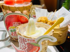 -黄记煌三汁焖锅(新佳丽江汉路店)