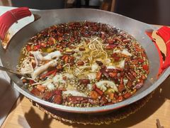 水煮江团-渝信川菜 · 川味家常菜(财富购物中心店)
