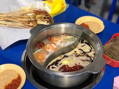 -马路边边·成都串串(翠柏路店)
