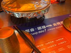 -何师烧烤·香辣蟹·川菜·30年老品牌(太古里旗舰店)
