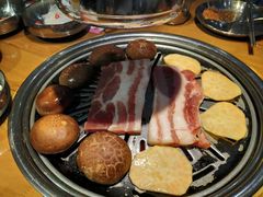 -老炉家木炭烤肉(长江国际店)