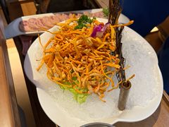-老牌坊云南鱼豆花火锅(哈西万达店)