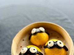 小黄人奶黄包-三利音·东方司宴(外滩店)