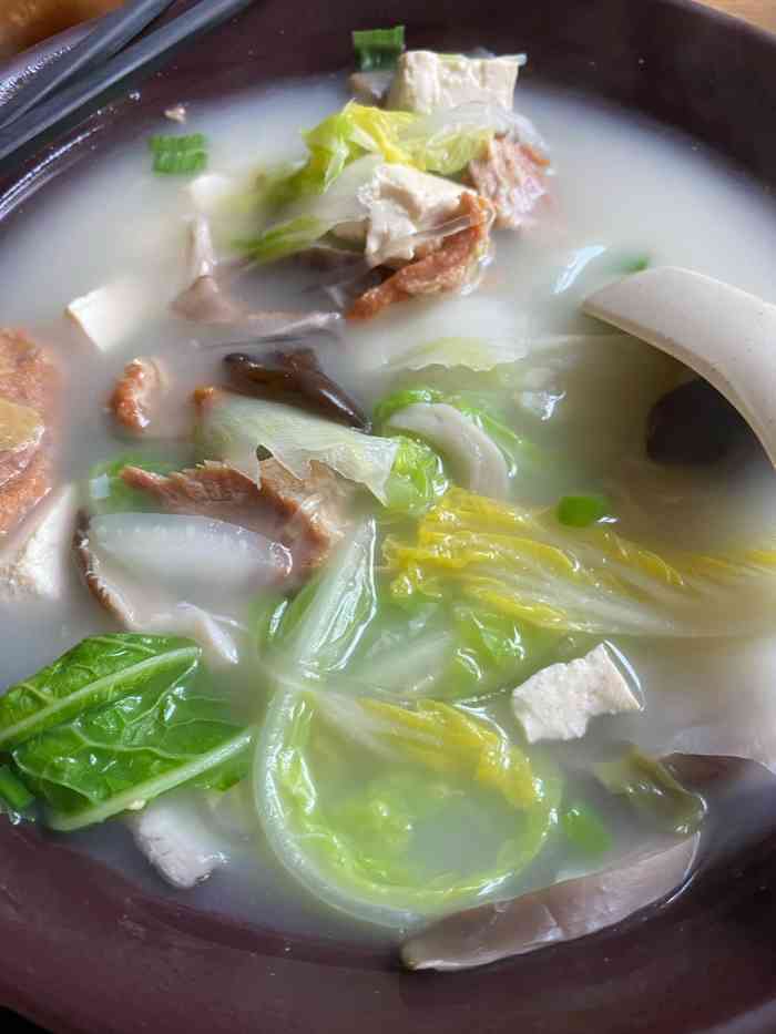 郑庄脂渣(宾川路店)-"第一次来这家店脂渣炖品 很有特色有没有.