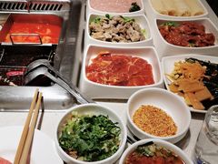 -海底捞火锅鲜切牛肉主题店(长寿路店)