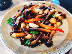 -半山腰·云南菜(侨福芳草地店)