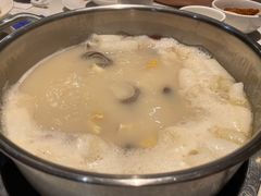 -煲王粤菜餐厅(中侨中心店)