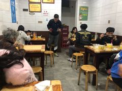 大堂-覃肥叔桂林米粉(粮道街店)