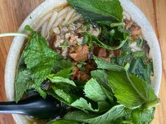 -正宗杨记普洱酸醋米线(总店)