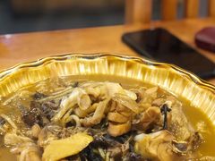 东北小鸡炖蘑菇-东北农家小院(定西路店)