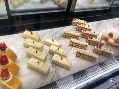 -黑草莓(重庆路店)