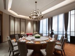 -泓历皇朝酒店(东亭店)