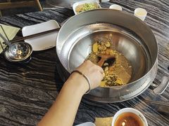 -老船舫·现做活鲜鱼馆(东郊记忆店)