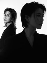 -至臻微拉婚纱摄影