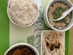 -老乡鸡(武汉中南梅苑小区地铁站店)