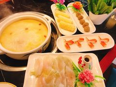 -禧鳳記·猪肚鸡火锅(玖洲道店)