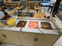 自助取餐区-黔真牛原汤牛肉粉