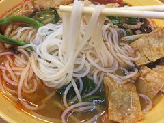 -爱民螺蛳粉(梧州国泰广场店)