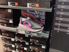 -NIKE上海青浦优选体验店