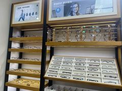 -沪睛眼镜蔡司官方授权店(金桥佳林路店)