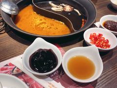 -呷哺呷哺(松江开元店)