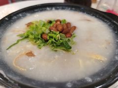 艇仔粥-新灿记大酒楼
