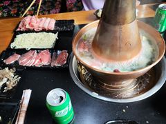 -果松木炭酸菜铜火锅·外婆参鸡汤