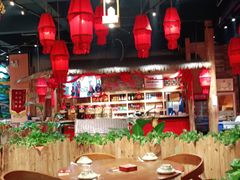 大堂-老滇山寨•云南特色菜•地方菜•民族风情歌舞表演(金碧店)