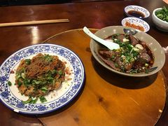 -杨三孃跷脚牛肉(中粮鸿云悦街店)